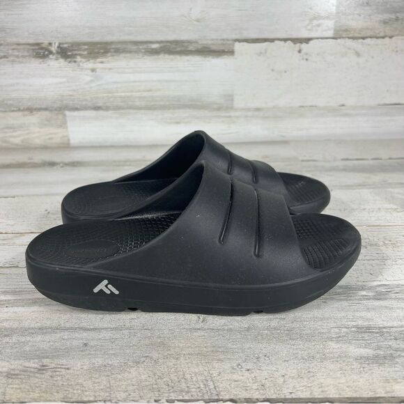 Trending cushioned‎ slides Womens 9 - Picture 1 of 6
